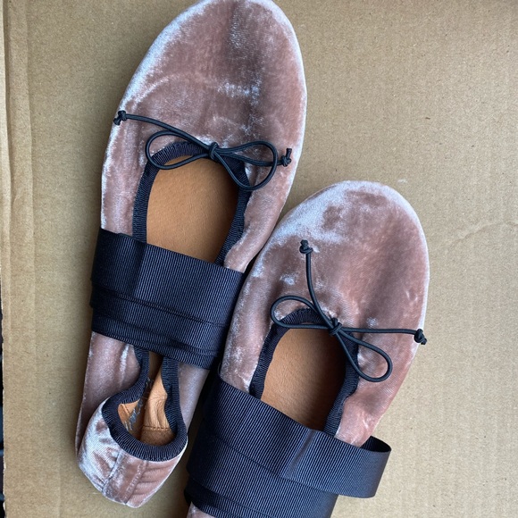Brand New Pink Velvet Ballet Flat - Crosswalk - Picture 4 of 5